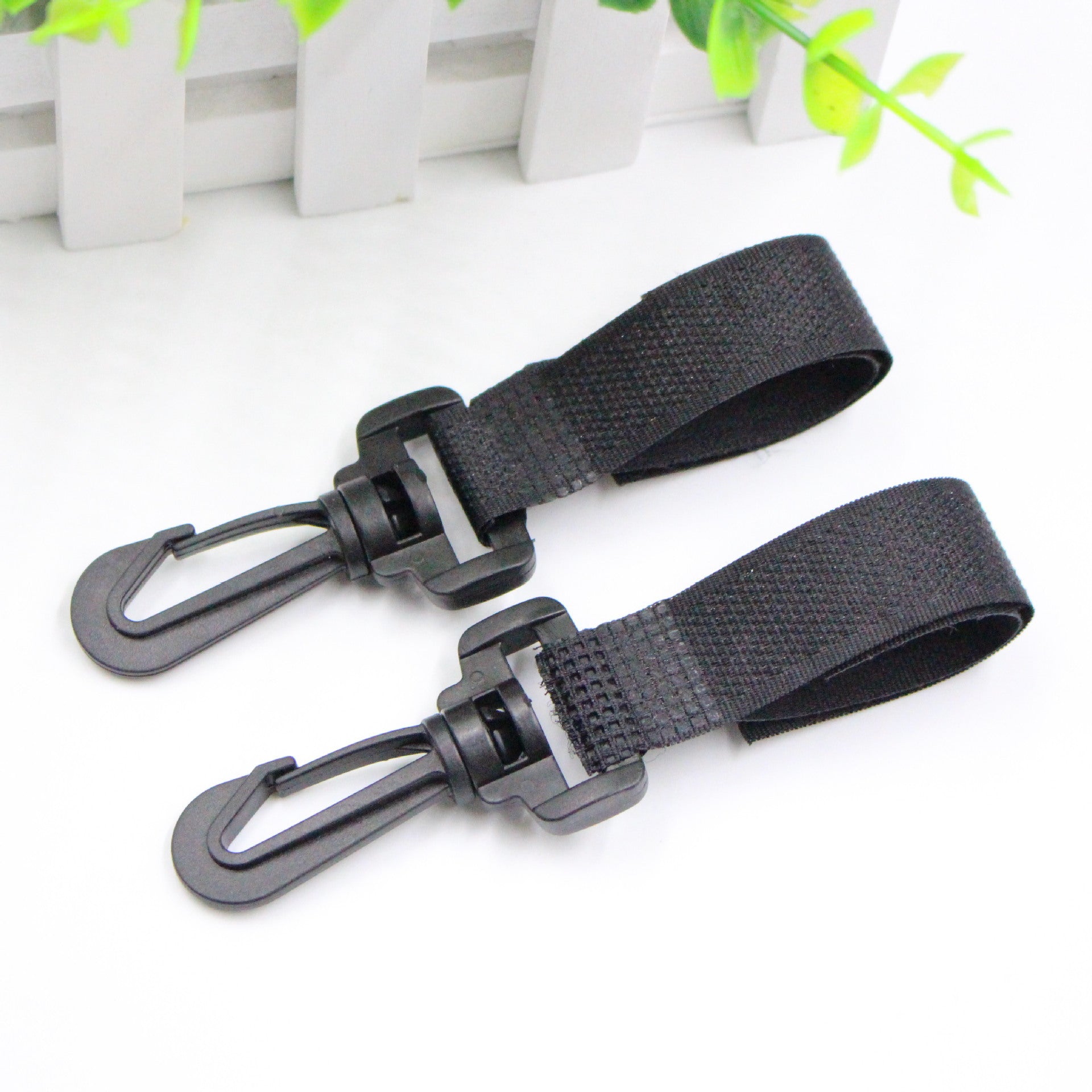360 Degree Rotation High Quality Nylon Velcro Baby Carriage Hook Aluminum Carabiner Baby Carriage Accessories